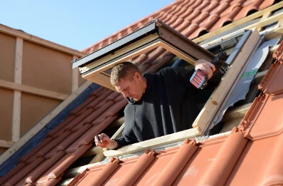 Pose de fenêtres de toit Velux à Artiguemy